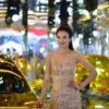 Famous Car Show Girl "ShouShou" Returned To Her Old Job As A Show Girl In The 2013 Guangzhou Auto Show
